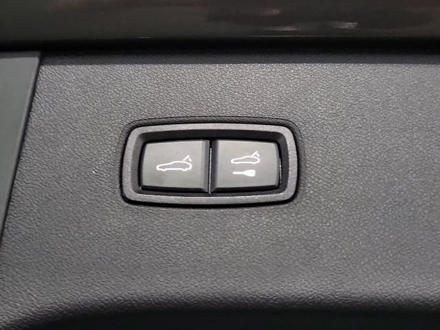 Used 2024 Porsche Cayenne S AWD/4WD image 9
