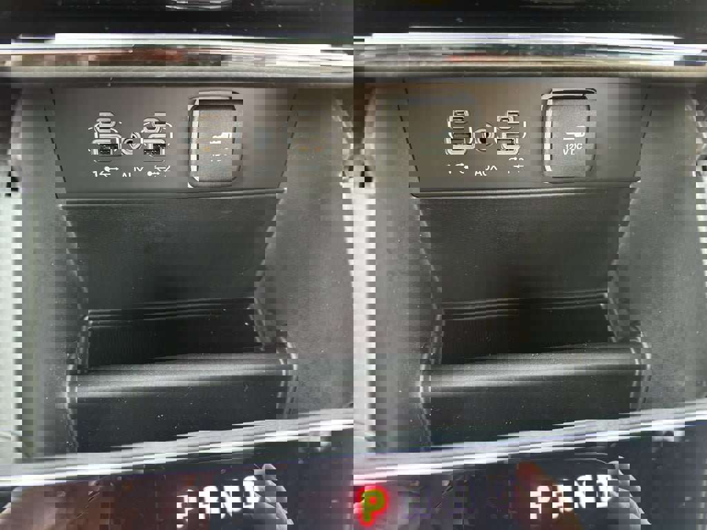 New 2026 Jeep Grand Cherokee Limited w/ Limited Altitude Package image 21