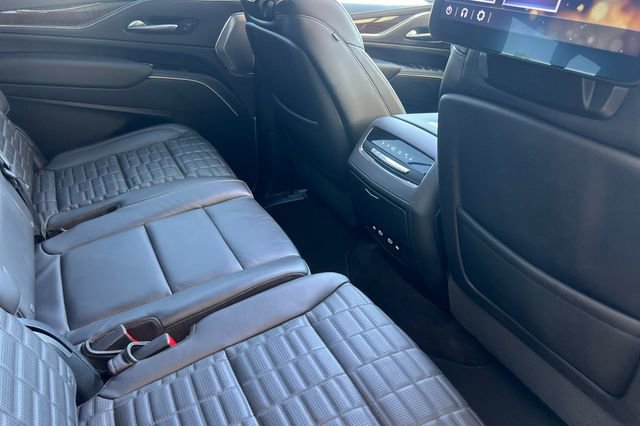 Used 2024 Cadillac Escalade ESV Sport Platinum w/ LPO, ONYX Package image 19