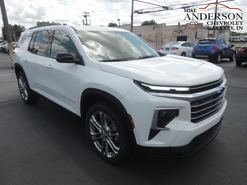 New 2025 Chevrolet Traverse LT image 1