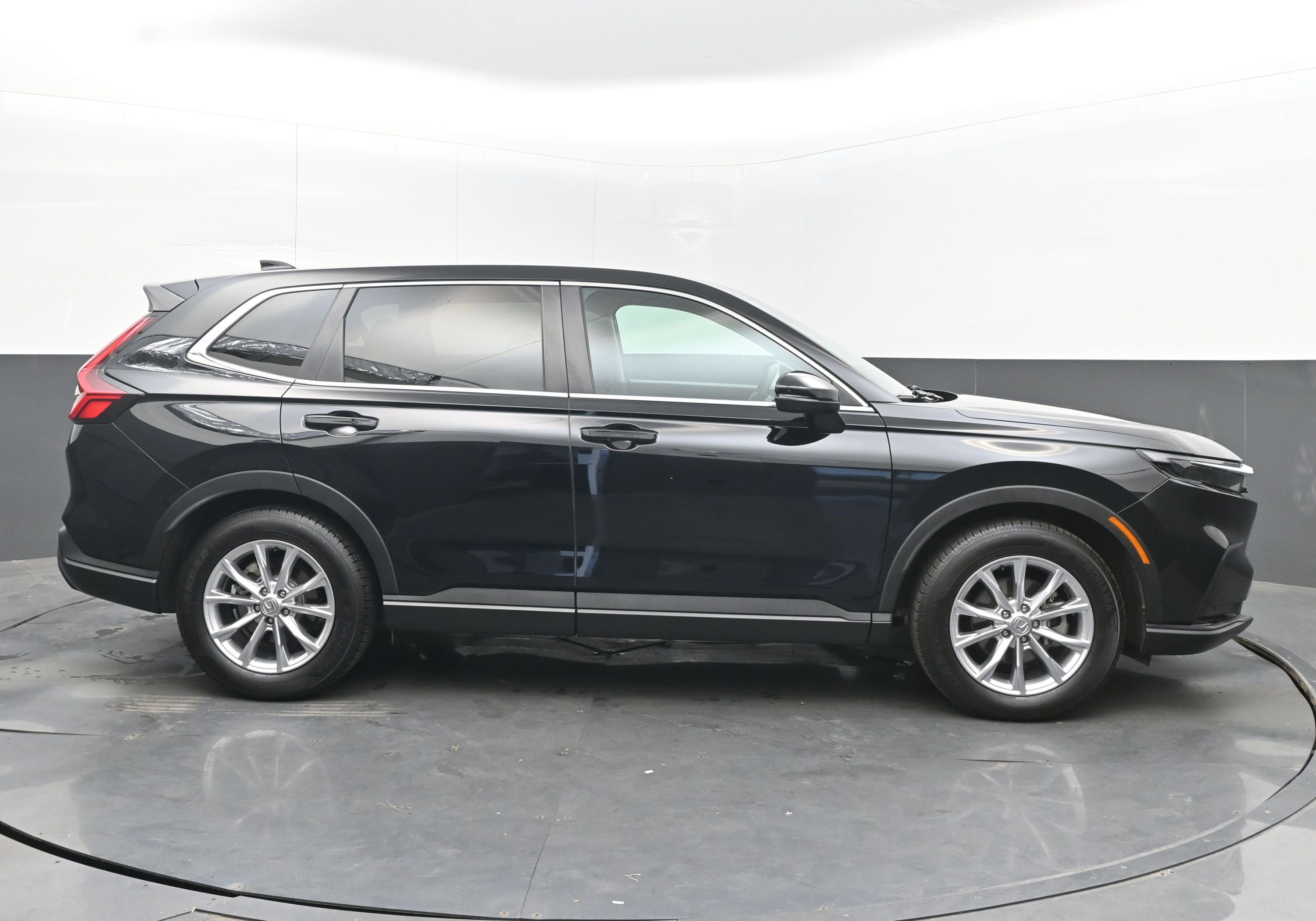 Used 2024 Honda CR-V EX-L image 10