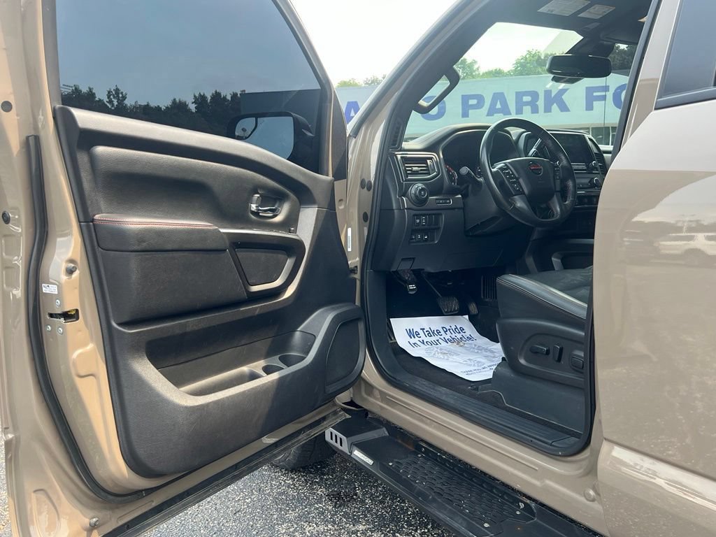 Used 2020 Nissan Titan PRO-4X AWD/4WD image 10