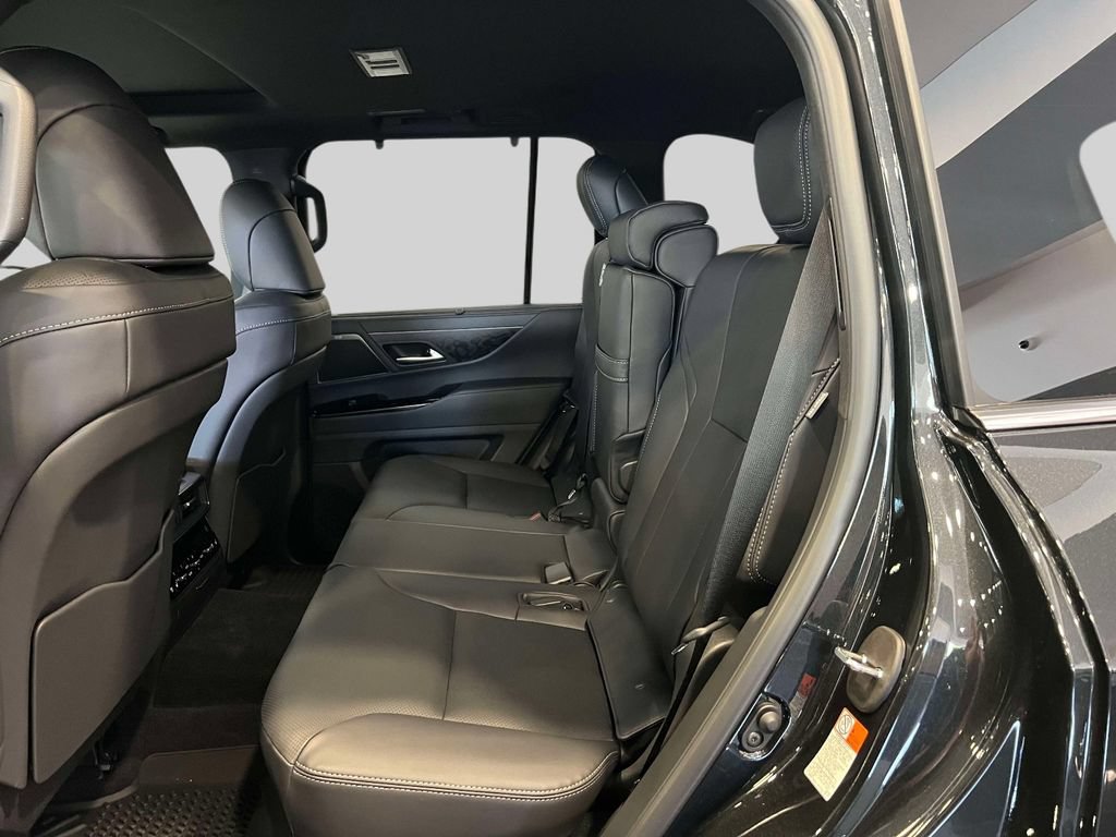 New 2026 Lexus LX 700h Luxury AWD/4WD image 10