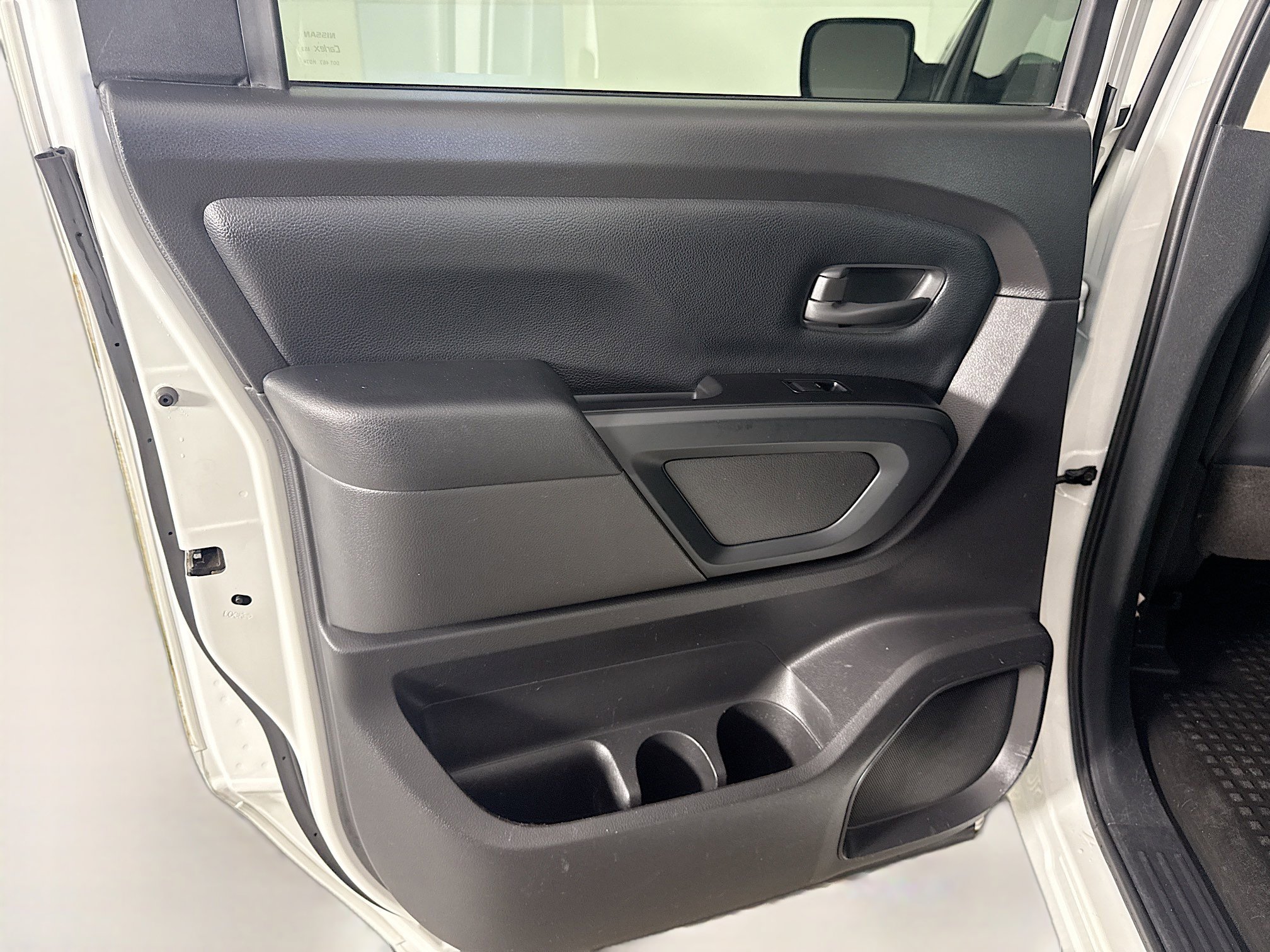 Used 2019 Nissan Titan S w/ S Utility Package image 26