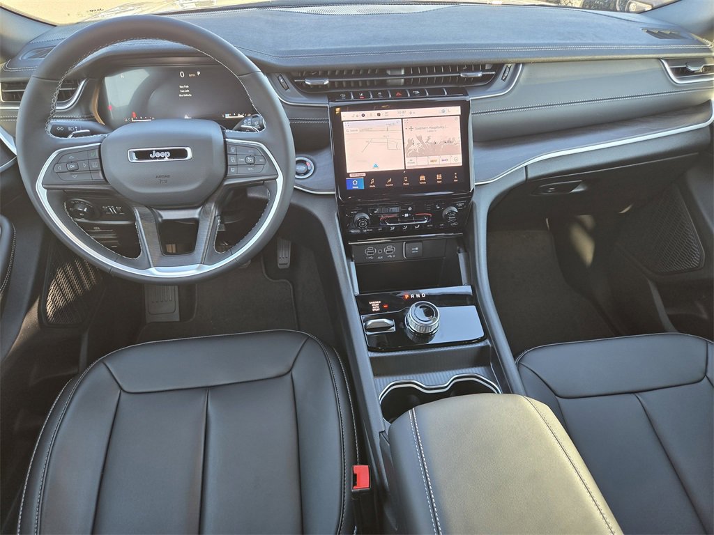 New 2025 Jeep Grand Cherokee Limited image 15