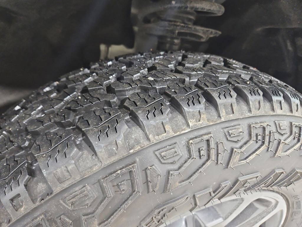 Used 2025 Ford Maverick Tremor image 29