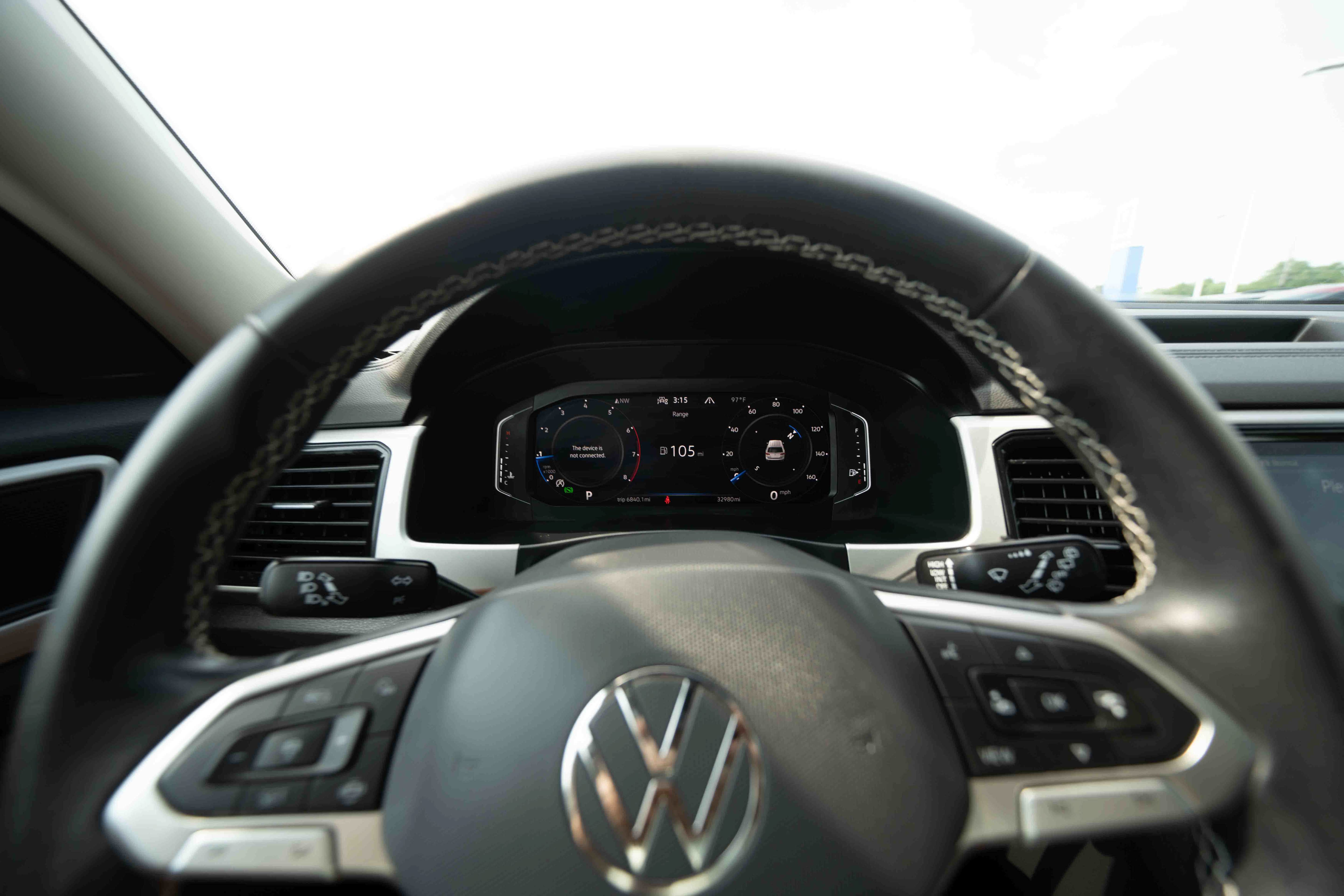 Used 2023 Volkswagen Atlas SE w/ Panoramic Sunroof Package AWD/4WD image 15