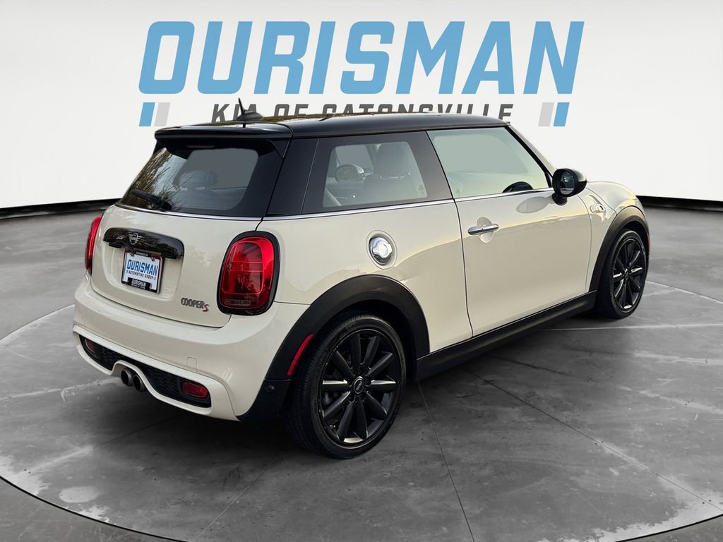Used 2019 MINI Cooper S w/ Premium Package image 6