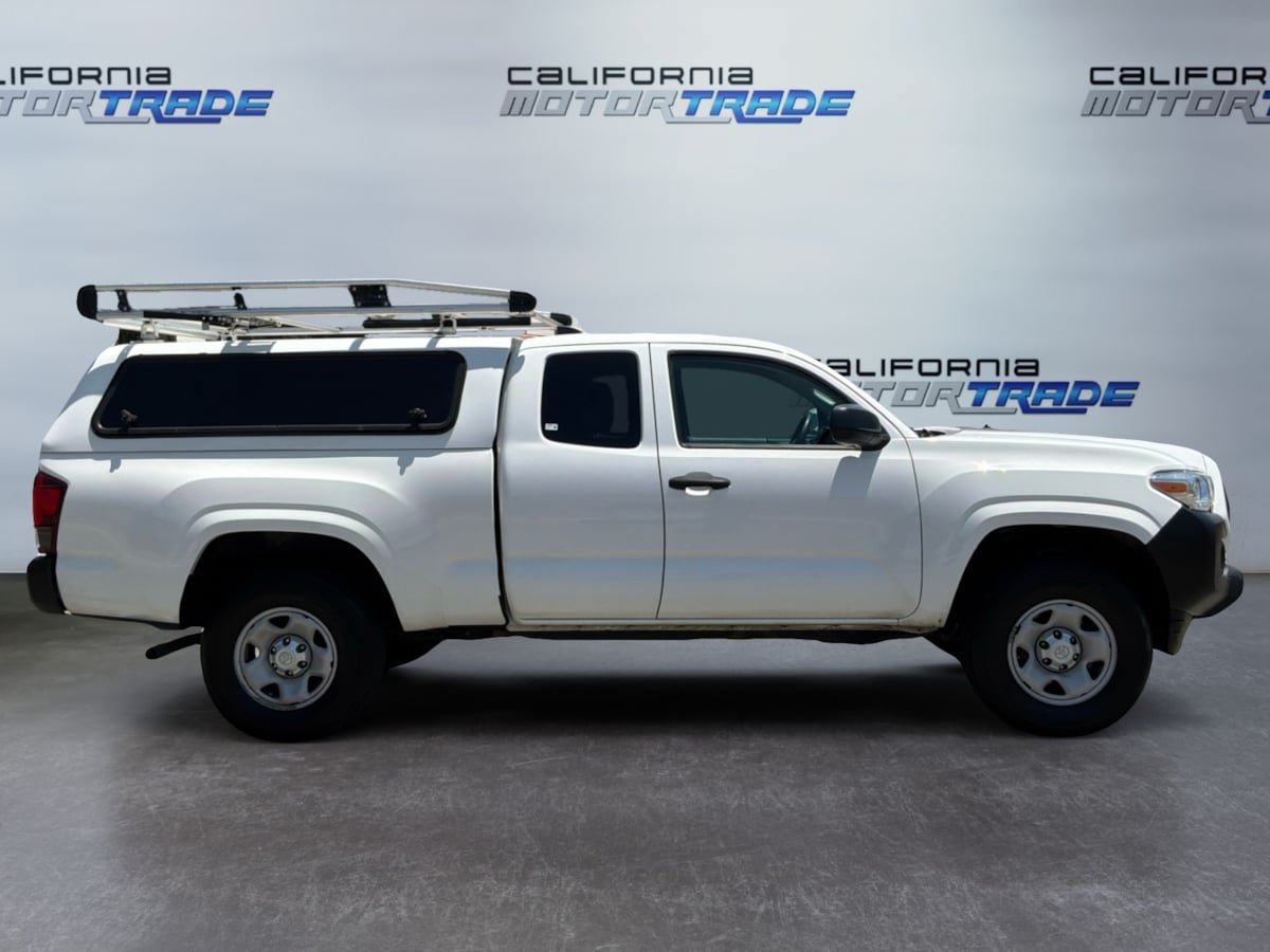 Used 2020 Toyota Tacoma SR RWD image 4