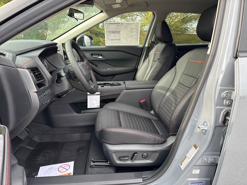 New 2026 Nissan Rogue SV image 10