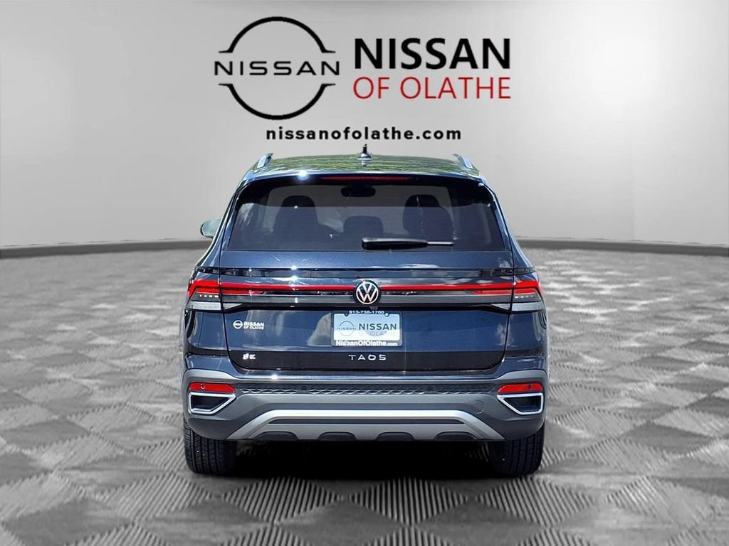Used 2026 Volkswagen Taos SE FWD image 29