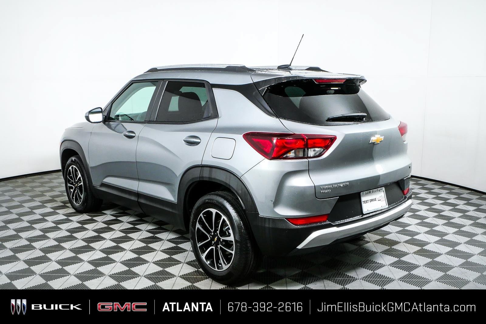 Certified 2025 Chevrolet TrailBlazer LT AWD/4WD image 26