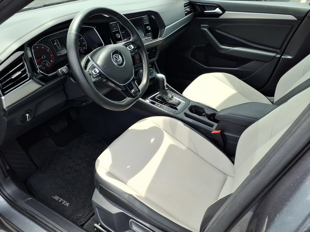 Used 2021 Volkswagen Jetta R-Line w/ R-Line Cold Weather Package FWD image 14