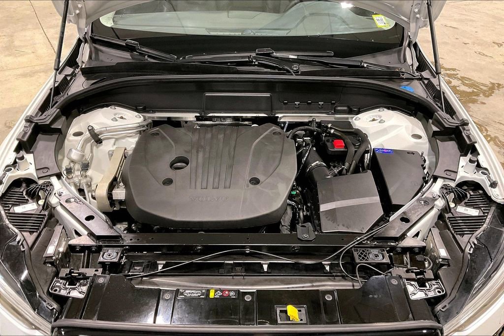 Certified 2023 Volvo XC60 B5 Plus w/ Climate Package AWD/4WD image 30