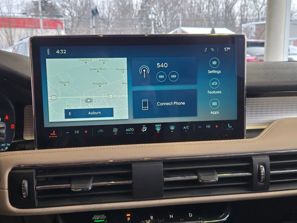 Used 2025 Lincoln Corsair AWD image 20