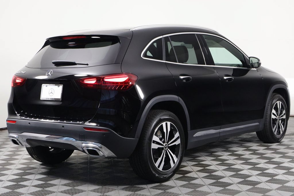 New 2026 Mercedes-Benz GLA 250 image 2