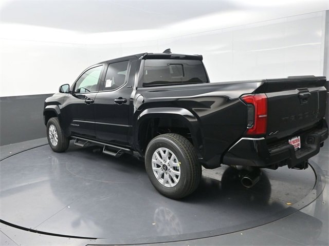 New 2025 Toyota Tacoma SR5 image 5