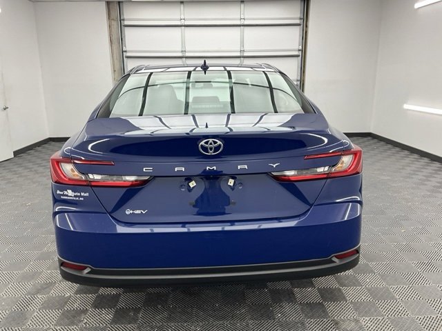 Used 2025 Toyota Camry SE image 22