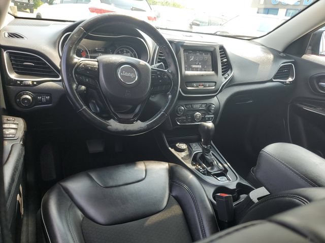 Used 2021 Jeep Cherokee Latitude Plus AWD/4WD image 10