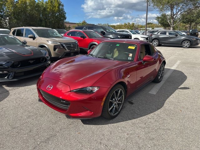 Used 2019 MAZDA MX-5 Miata RF Grand Touring image 2