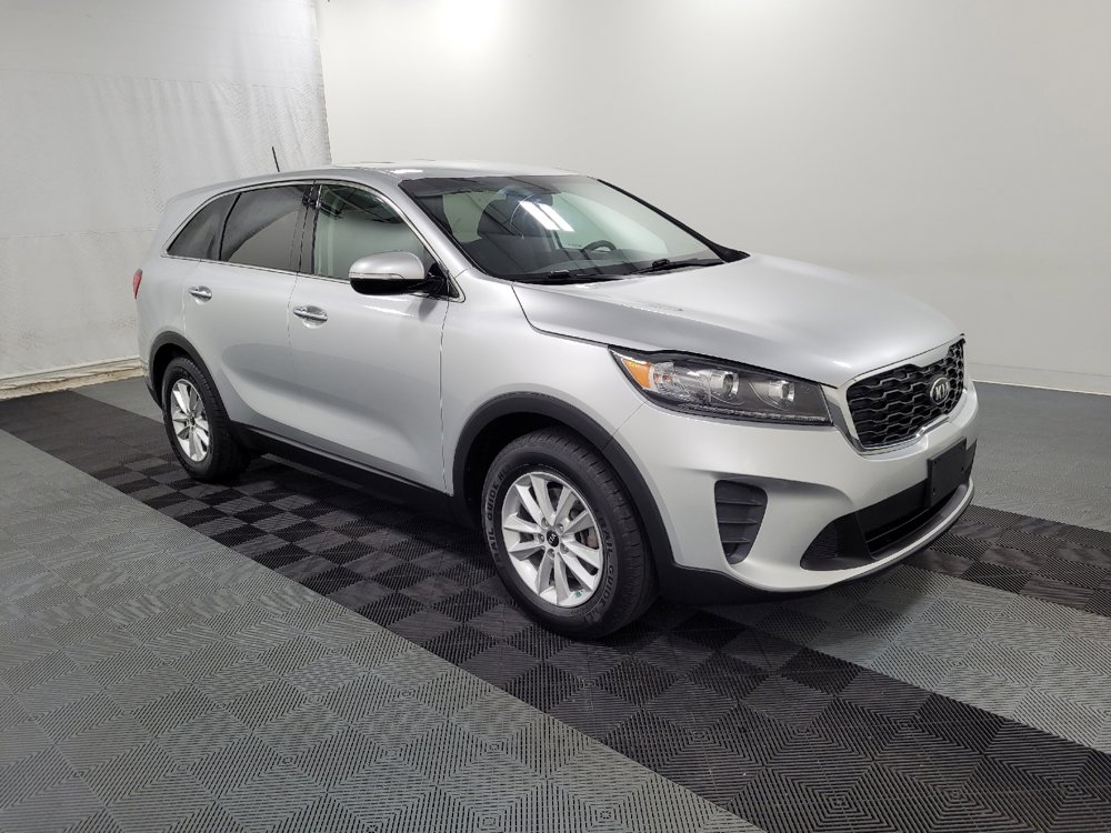 Used 2020 Kia Sorento LX image 11
