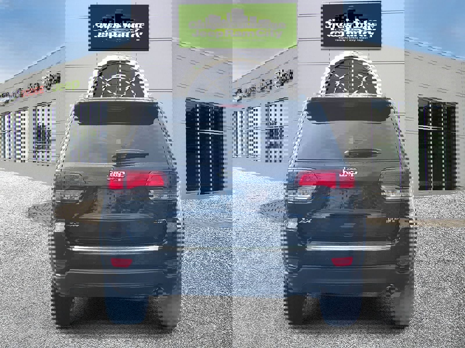 Used 2021 Jeep Grand Cherokee Limited image 7