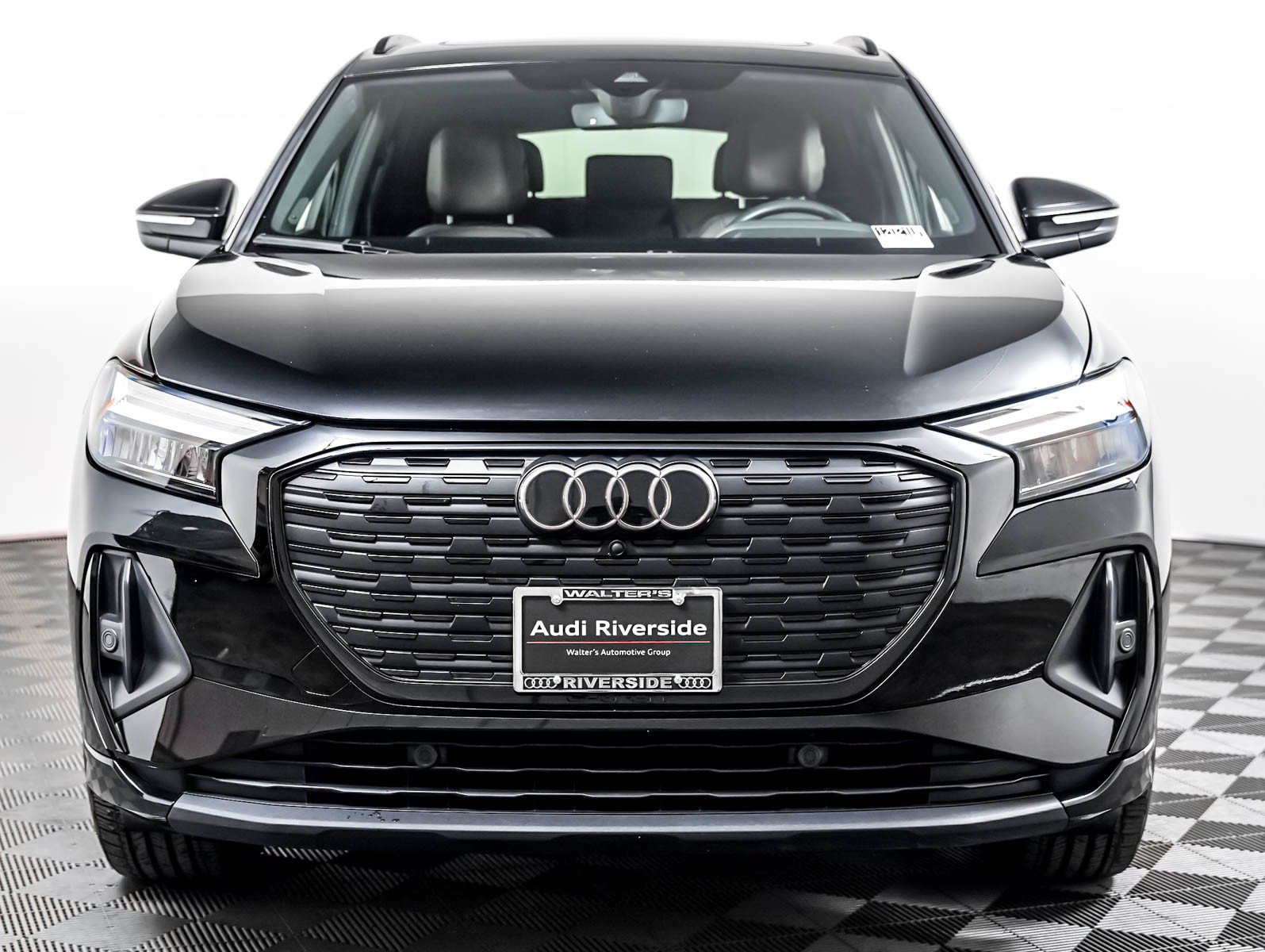 Certified 2023 Audi Q4 e-tron Premium Plus AWD/4WD image 6