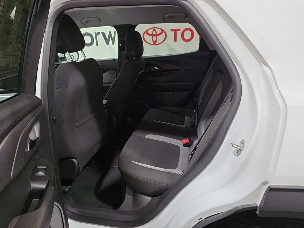 Used 2024 Chevrolet TrailBlazer LT w/ Convenience Package image 21