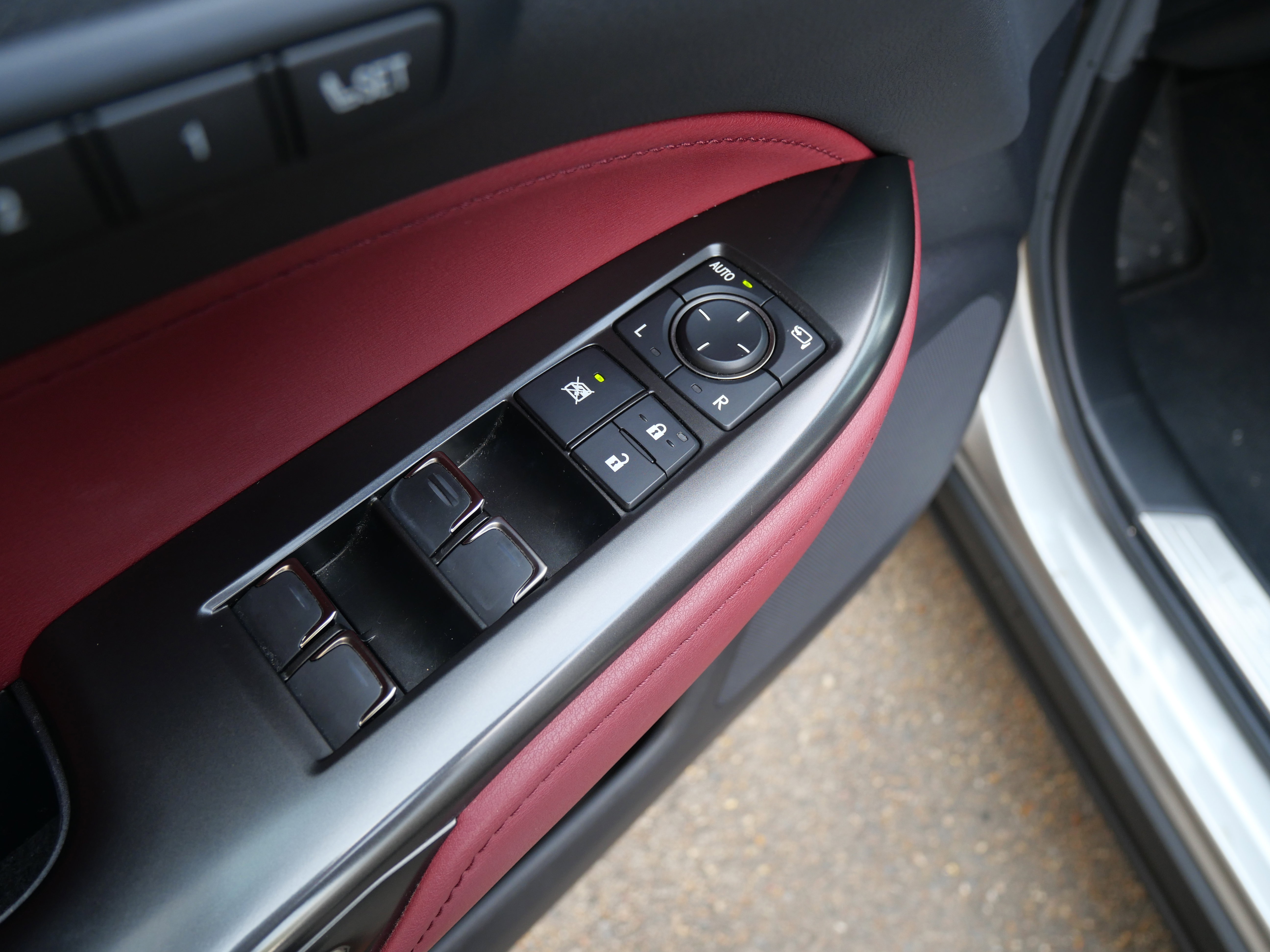 Used 2022 Lexus NX 350 AWD w/ Luxury Package image 7