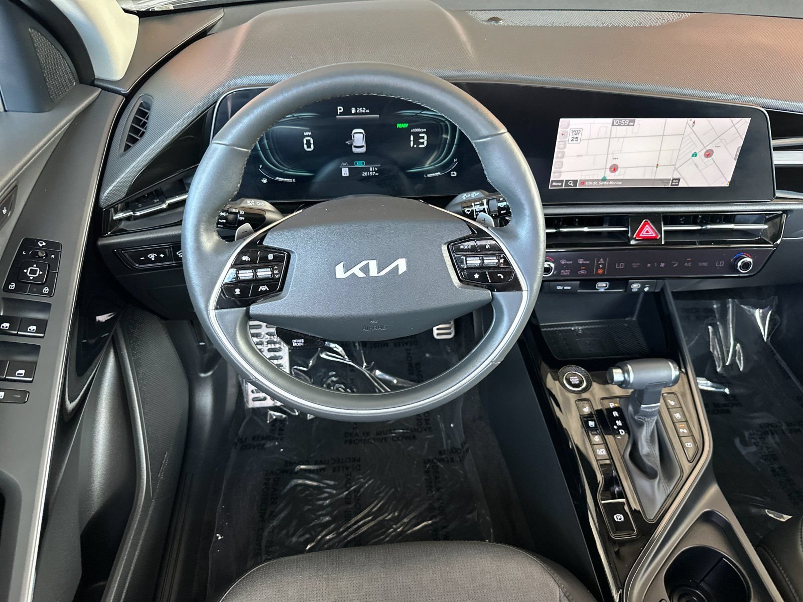Certified 2023 Kia Niro SX Touring FWD image 19