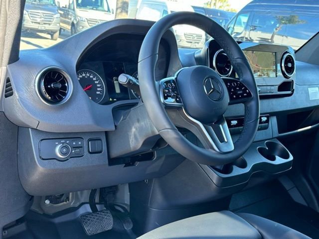 Used 2024 Mercedes-Benz Sprinter 3500 image 12