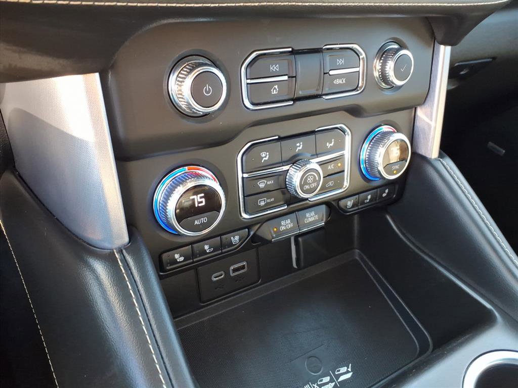 Used 2022 GMC Yukon SLT w/ SLT Premium Package image 26