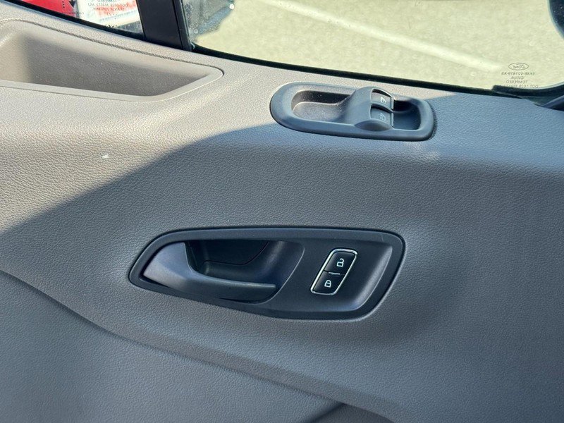 Used 2023 Ford Transit 350 XLT image 22