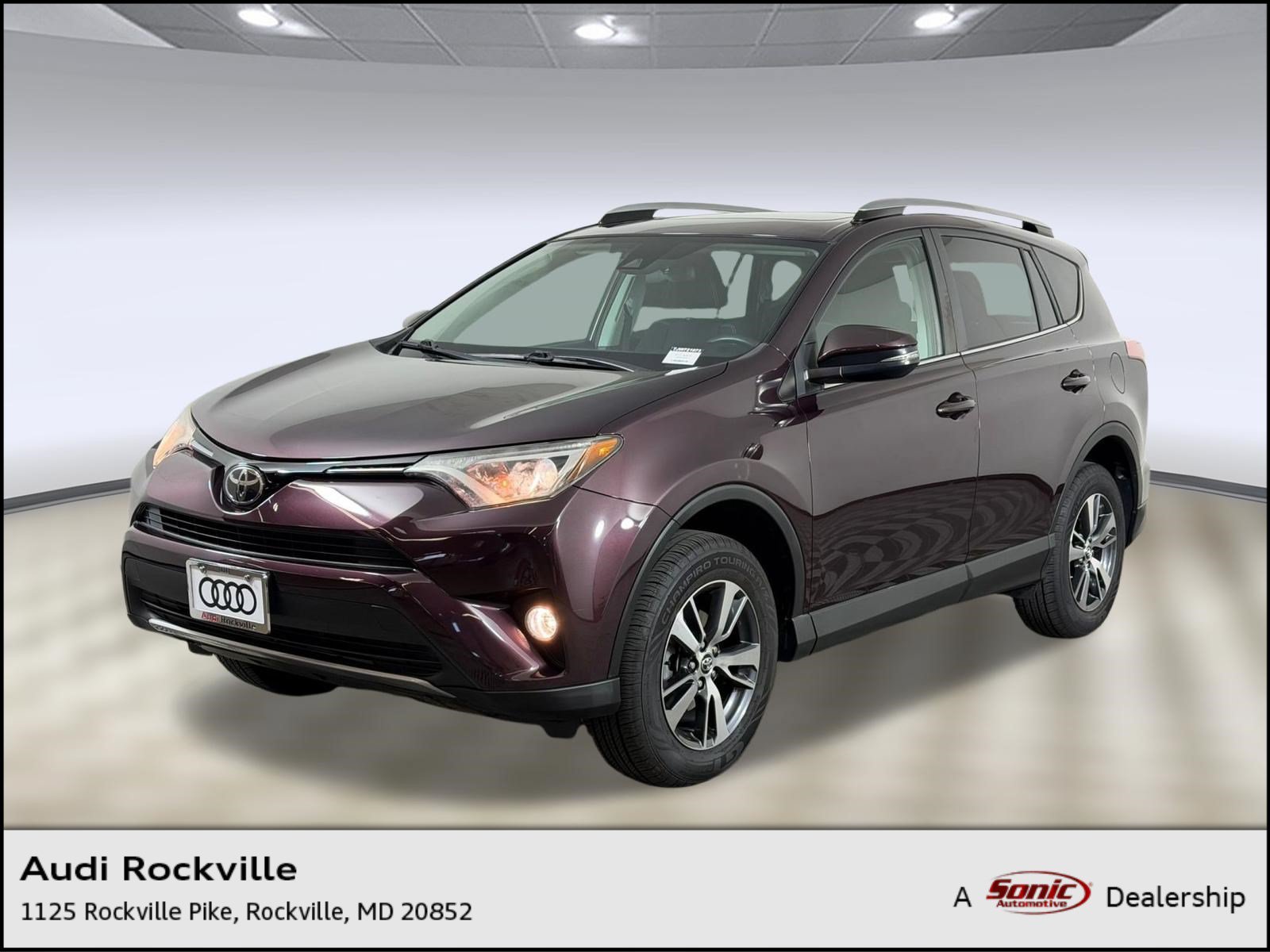 Used 2018 Toyota RAV4 XLE w/ Plus Extra Value Package AWD/4WD image 1