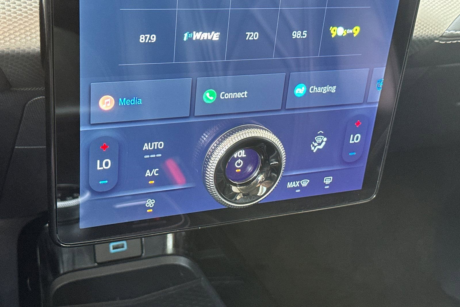 Used 2023 Ford Mustang Mach-E Select image 20