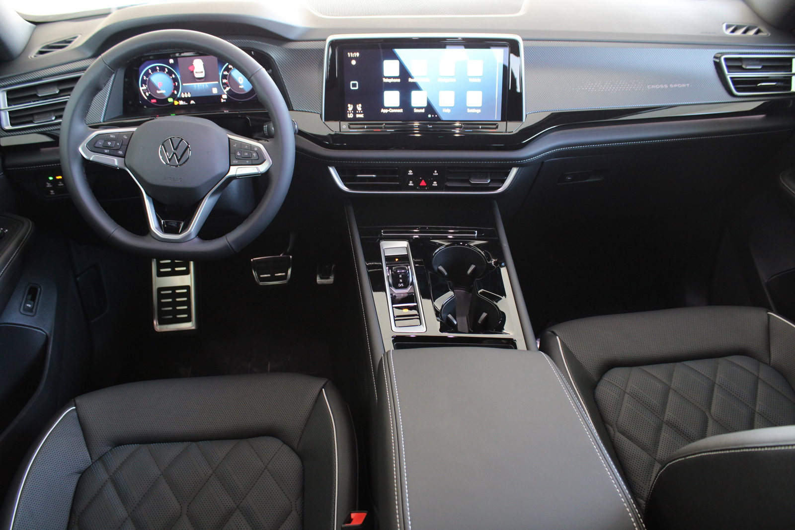 New 2025 Volkswagen Atlas Cross Sport SEL Premium R-Line image 2