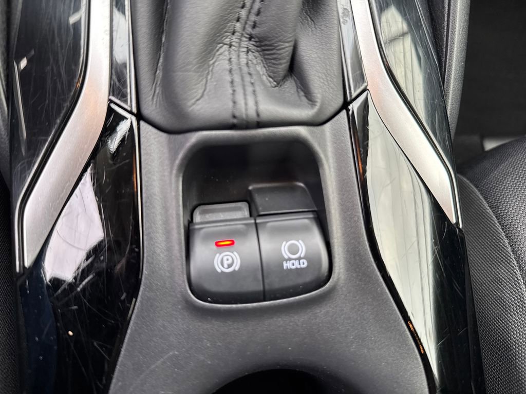 Used 2020 Toyota Corolla LE image 20