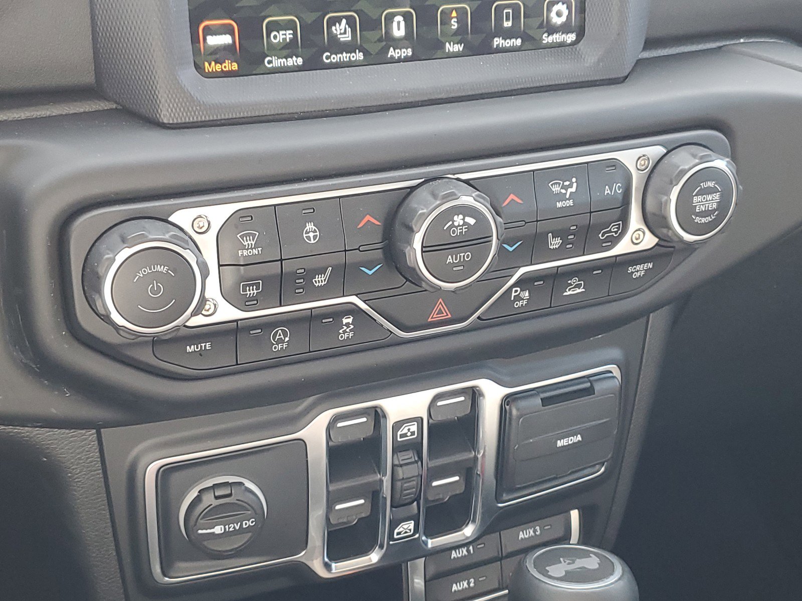 Used 2021 Jeep Wrangler Unlimited Sahara image 23