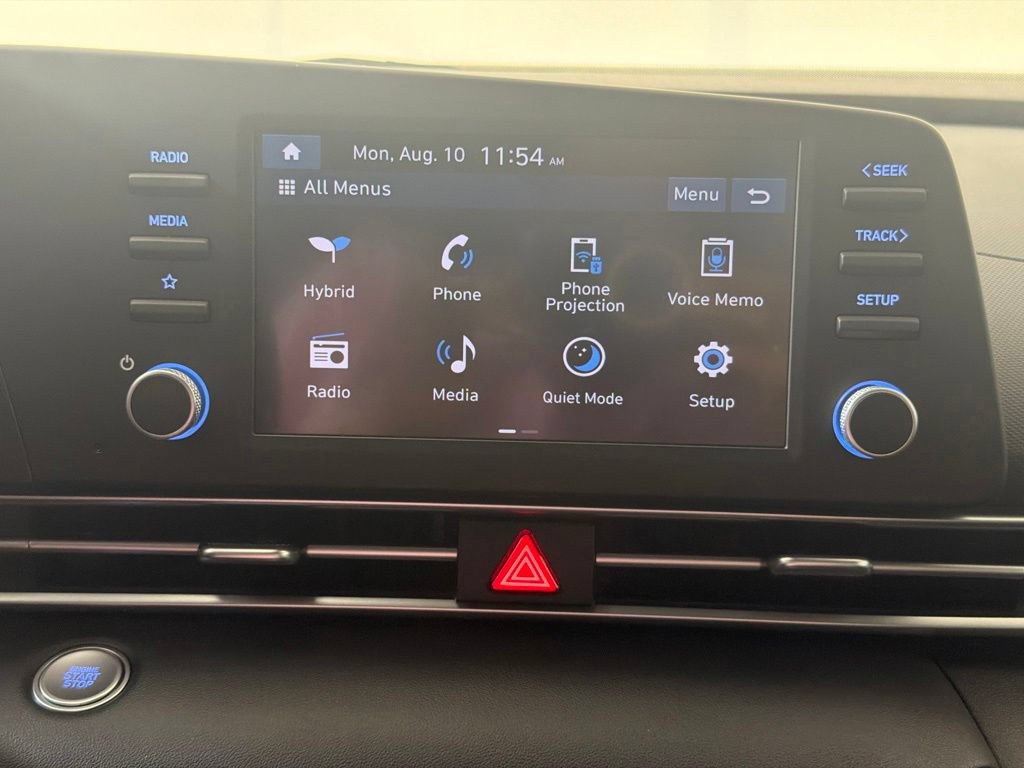 Certified 2025 Hyundai Elantra Hybrid FWD image 18