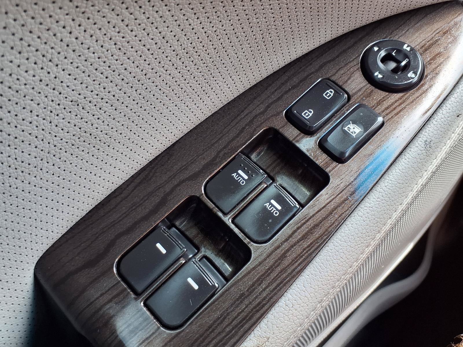 Used 2012 Kia Optima EX FWD image 12