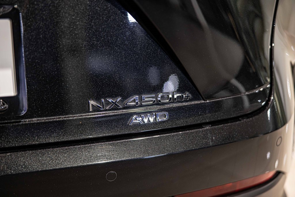 Used 2025 Lexus NX 450h+ AWD w/ Luxury Package image 15