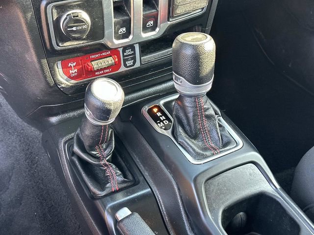 Certified 2022 Jeep Wrangler Rubicon w/ Cold Weather Group AWD/4WD image 26