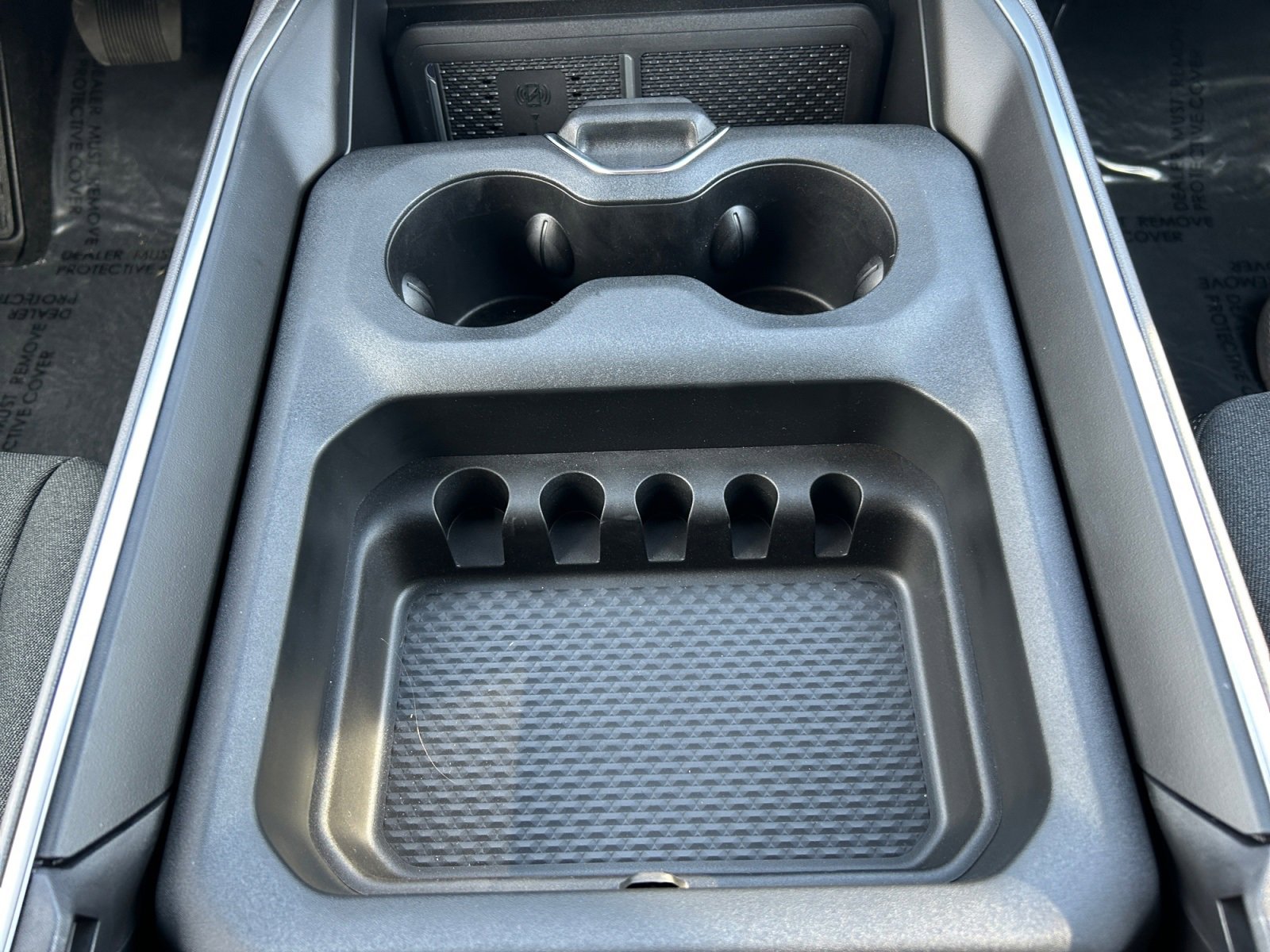 New 2026 RAM 1500 4x4 Crew Cab image 19