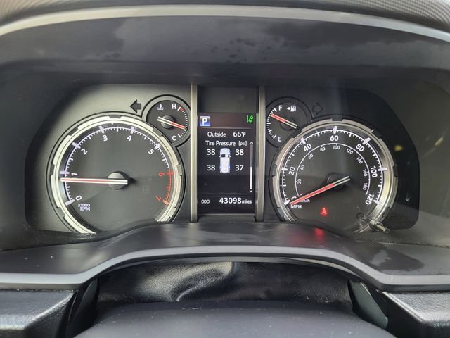 Used 2024 Toyota 4Runner TRD Off-Road image 14