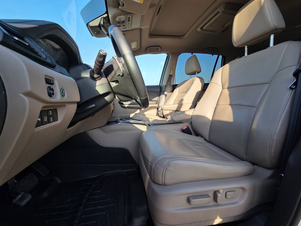 Used 2018 Honda Pilot Touring image 24