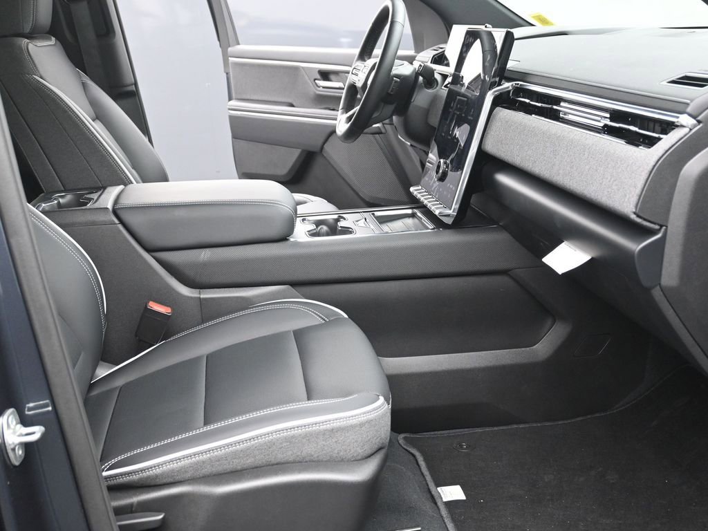 Used 2026 GMC Sierra EV Elevation image 10