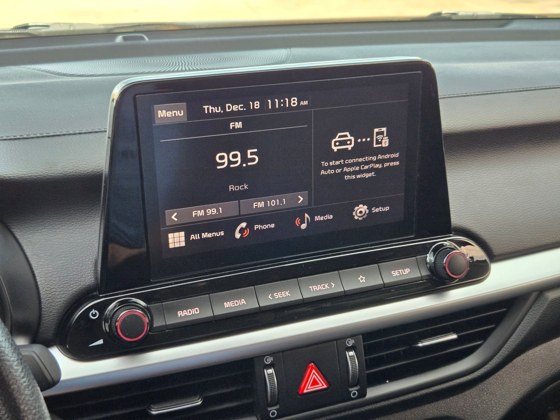 Used 2024 Kia Forte LXS w/ LXS Technology Package image 17