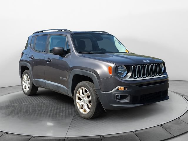 Used 2017 Jeep Renegade Latitude w/ Cold Weather Group AWD/4WD image 7