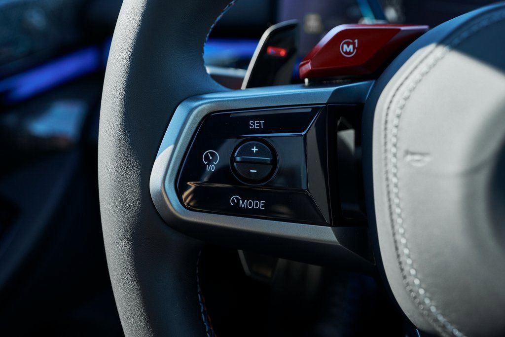 Used 2025 BMW M5 Touring image 55