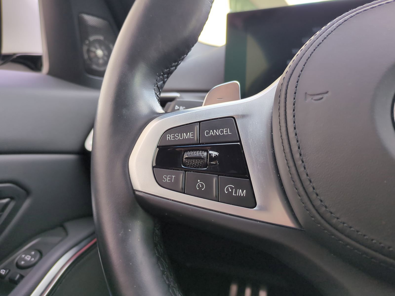 Certified 2023 BMW 330i Sedan w/ M Sport Package image 17